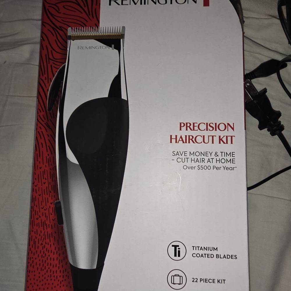 Remington Precision Haircut Kit - Black and White